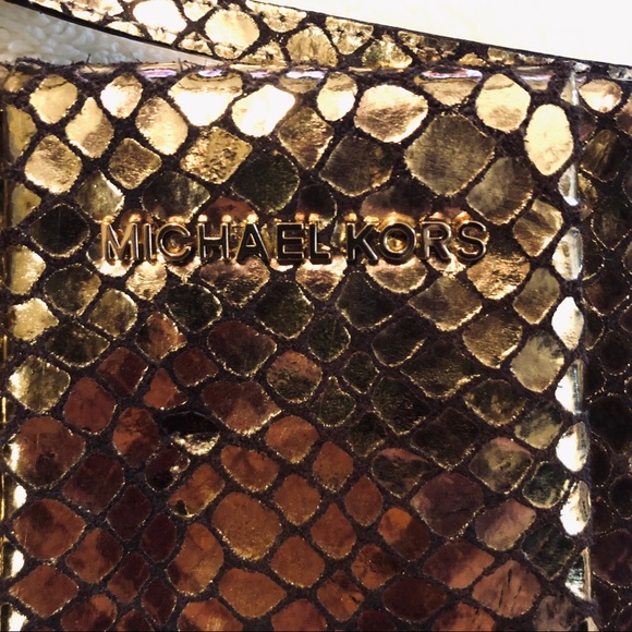 Michael Kors clutch EUC - Picture 2 of 6